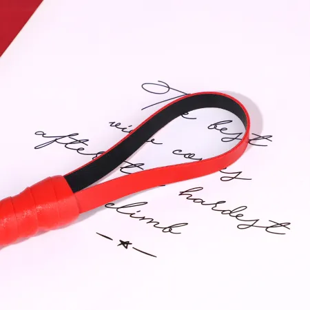 Кожаная плетка 45 см (красная) — купить в Астана 6